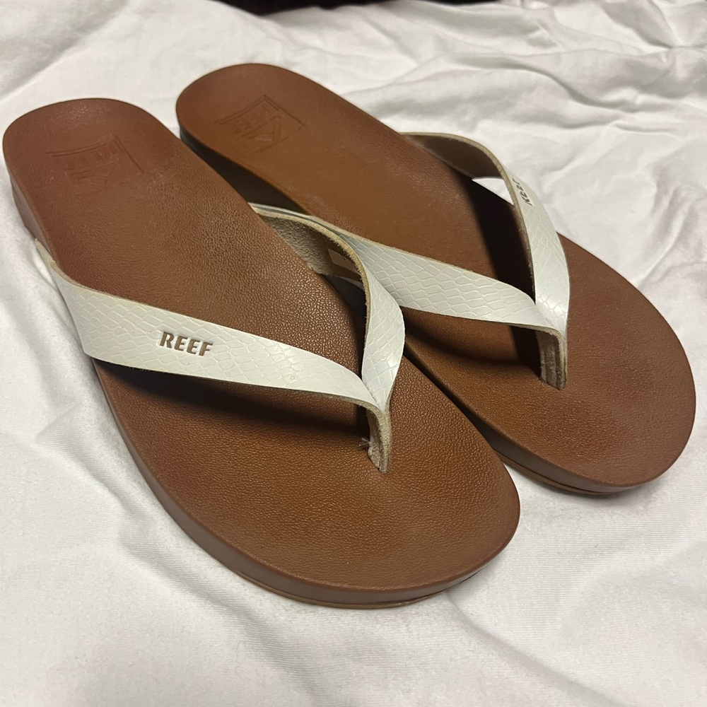 Reef Women's Brown and White Sandals